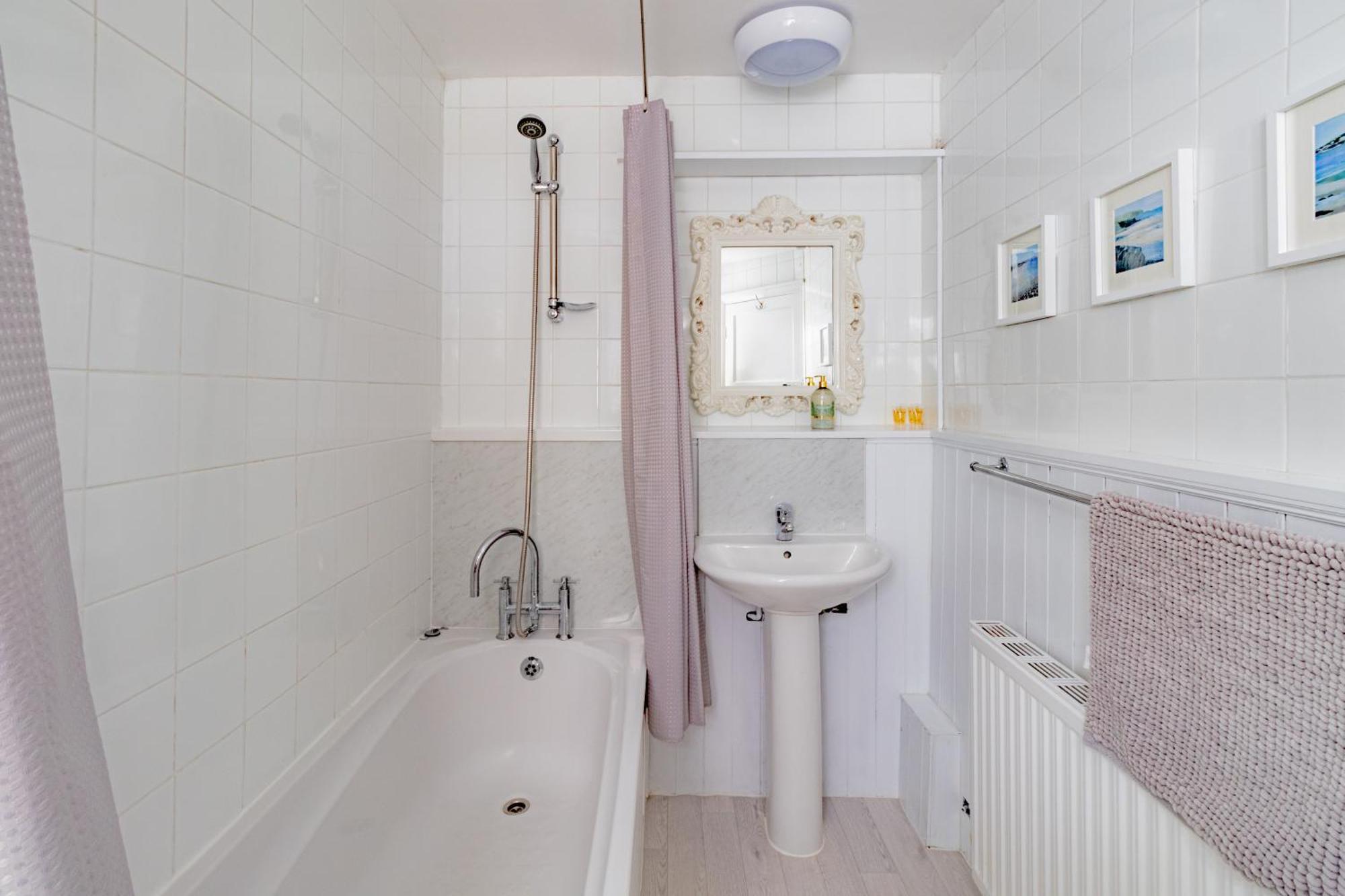 Fabulous, Vibrant, Town House, Central Bath Road เชลเทนแฮม ภายนอก รูปภาพ