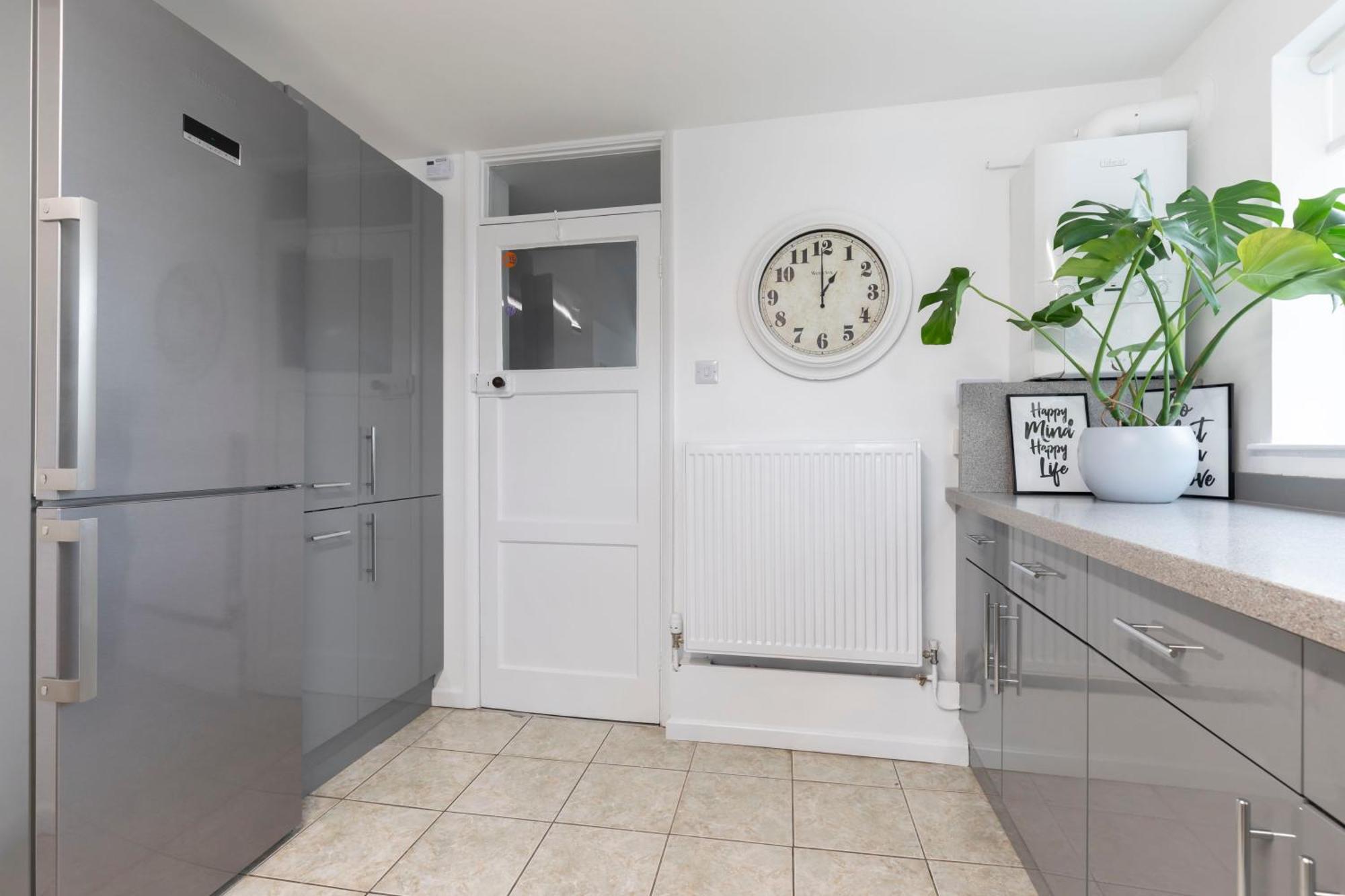 Fabulous, Vibrant, Town House, Central Bath Road เชลเทนแฮม ภายนอก รูปภาพ